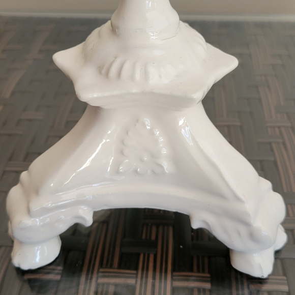 Elegant White Candle Holder - Picture 4 of 6